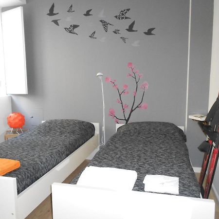 Triplex - Quarto Com W.C. Privado ลิสบอน ภายนอก รูปภาพ