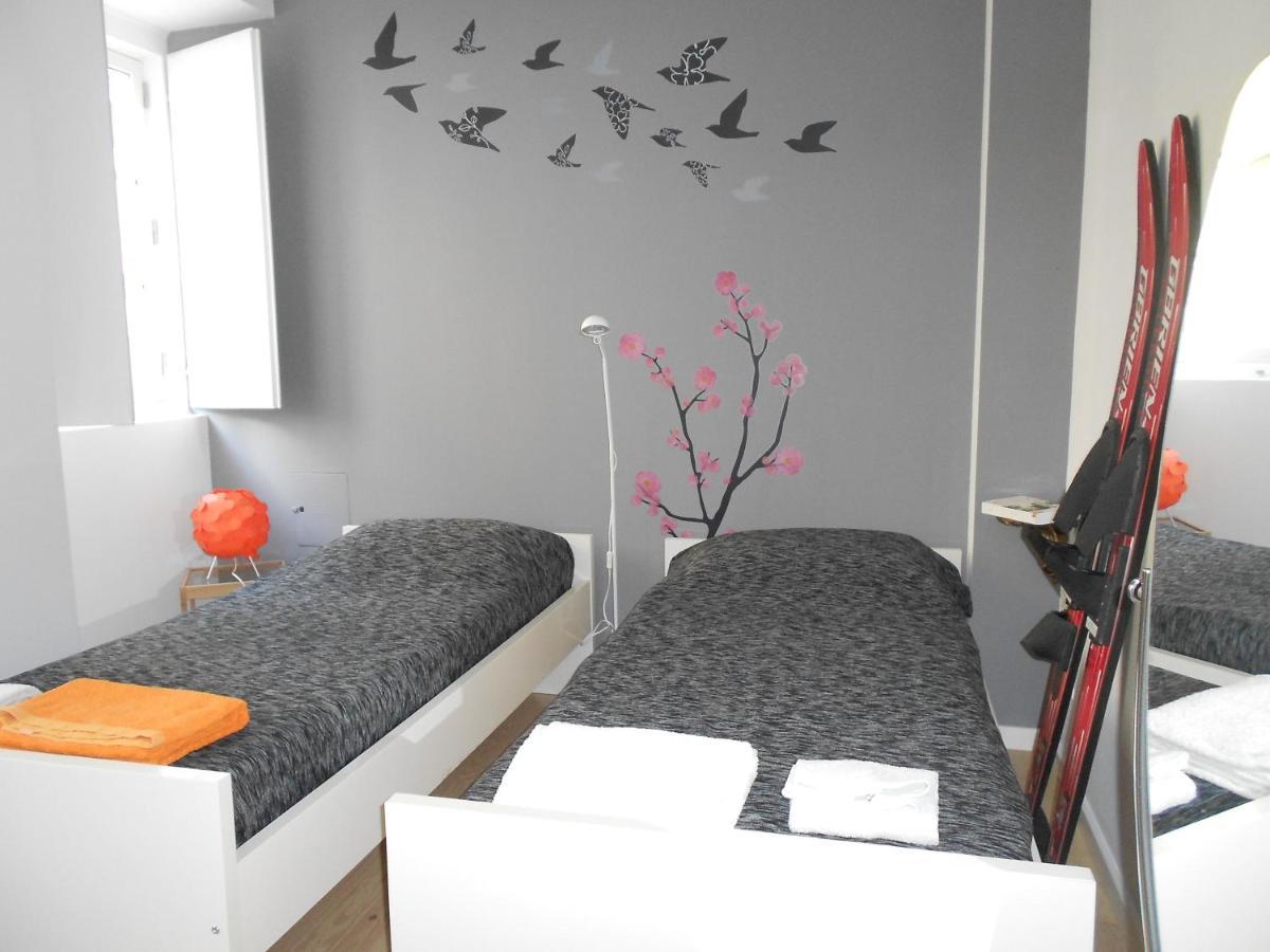 Triplex - Quarto Com W.C. Privado ลิสบอน ภายนอก รูปภาพ